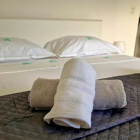 Deniza 2 Guests Apartman *