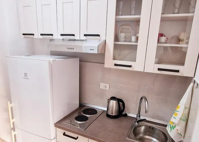 Deniza 2 Guests ברודאריצה